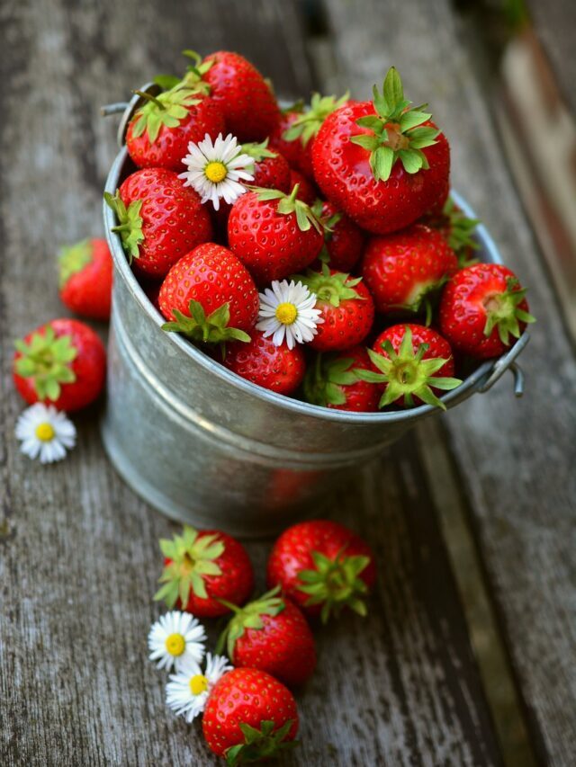 स्ट्रॉबेरी खाने के हैरान करने वाले 9 फायदे
