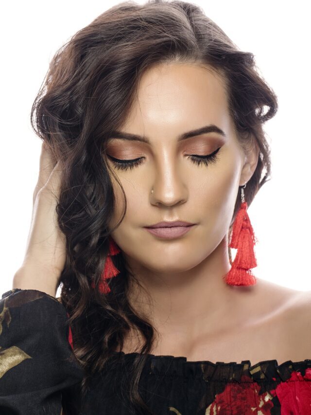 चेहरे से दाग धब्बे व एक्ने खत्म करेंगे ये घरेलू उपाय